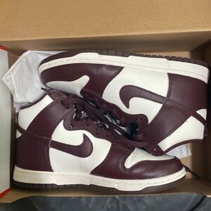 Nike Dunk High Burgundy Crush